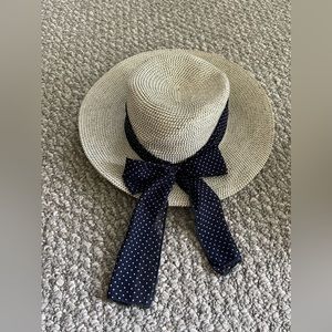 Beautiful woven sun hat with bow